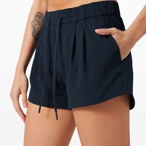 Lululemon Stroll at Sundown Short 3in